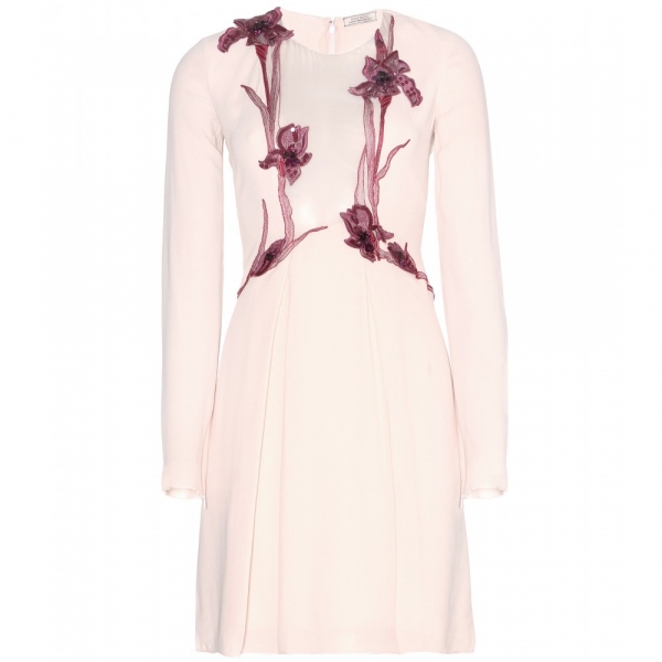 Rochie roz deschis cu motiv floral