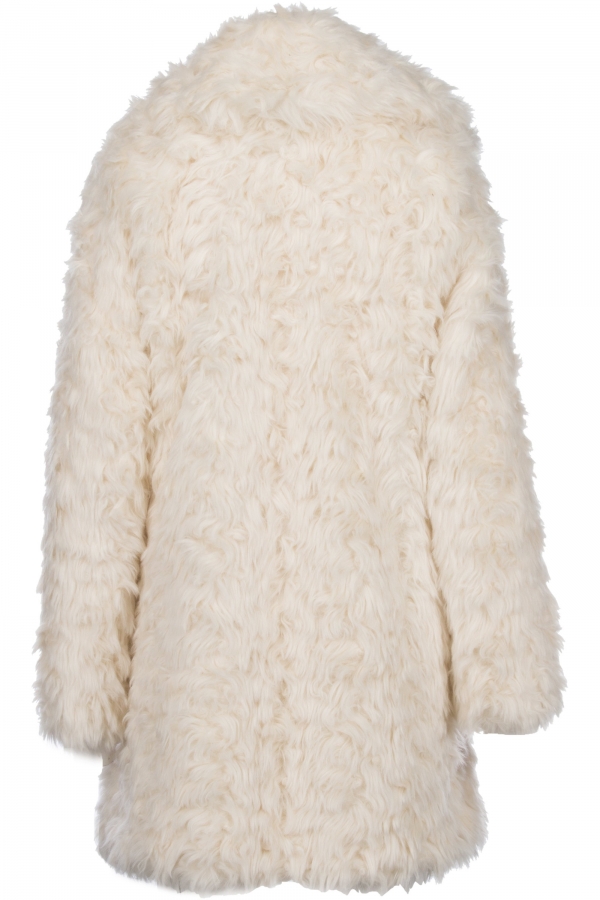 Пухено палто в слонова кост