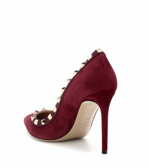 Elegant high heels with caps