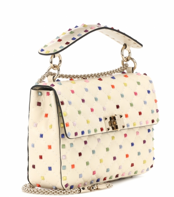 Leather bag with caps